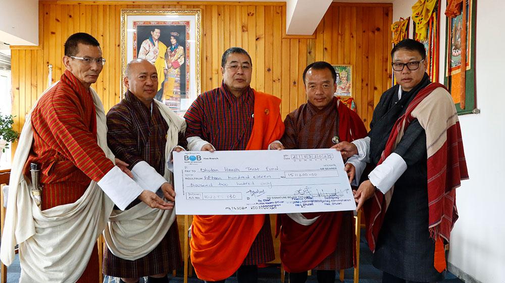 Haa donates Nu 1.5 million to Bhutan Health Trust Fund